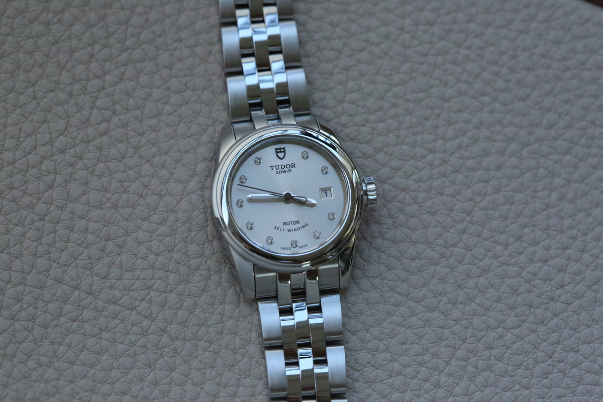 Tudor Glamour Date Diamond Dial 51000-0002: A Stunning 