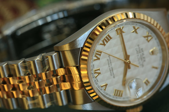 Rolex Oyster Perpetual Datejust Pyramid Dial NOS Full-Set