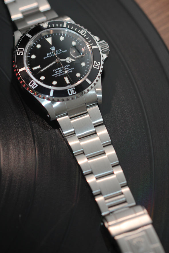 Rolex Submariner Date Black Dial Watch Ref: 16610 Fully serviced