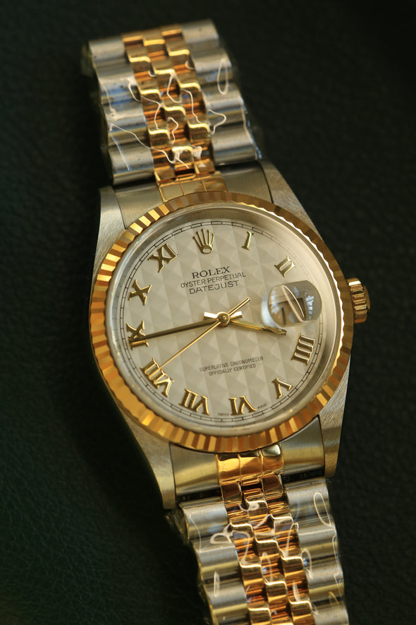 Rolex Oyster Perpetual Datejust Pyramid Dial NOS Full-Set