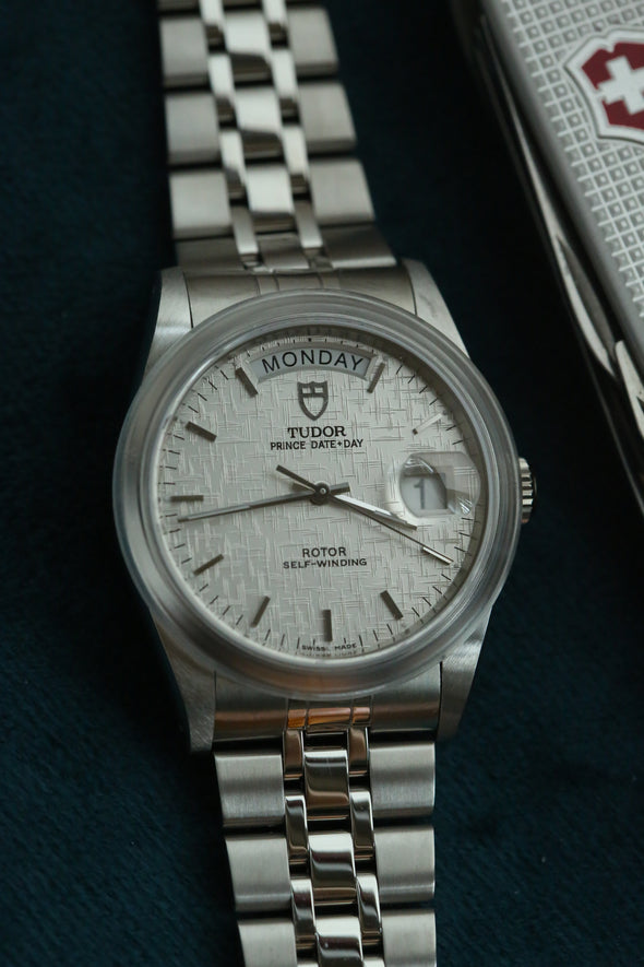 Tudor Prince Date-Day 76200 Silver Linen Dial New Old Stock