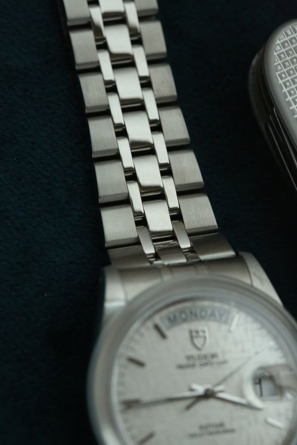 Tudor Prince Date-Day 76200 Silver Linen Dial New Old Stock