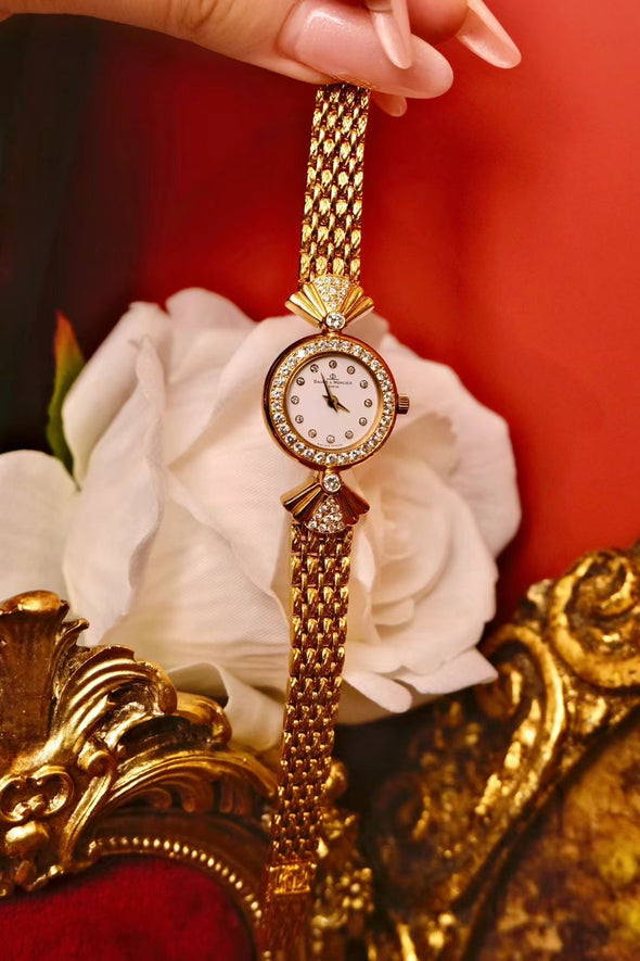 Baume & Mercier 18 Karat Gold Diamond classic Ladies Watch