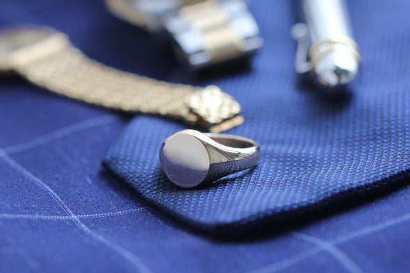 Mayfair Signet Ring