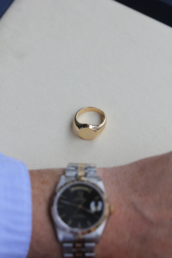 Mayfair Signet Ring