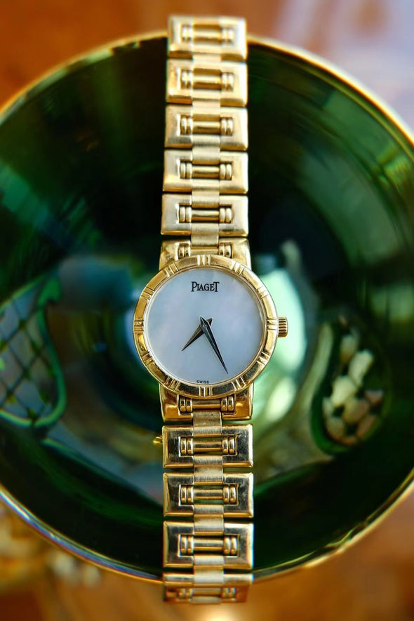 Piaget Dancer 18k Gold Mother of Pearl Dial Watch