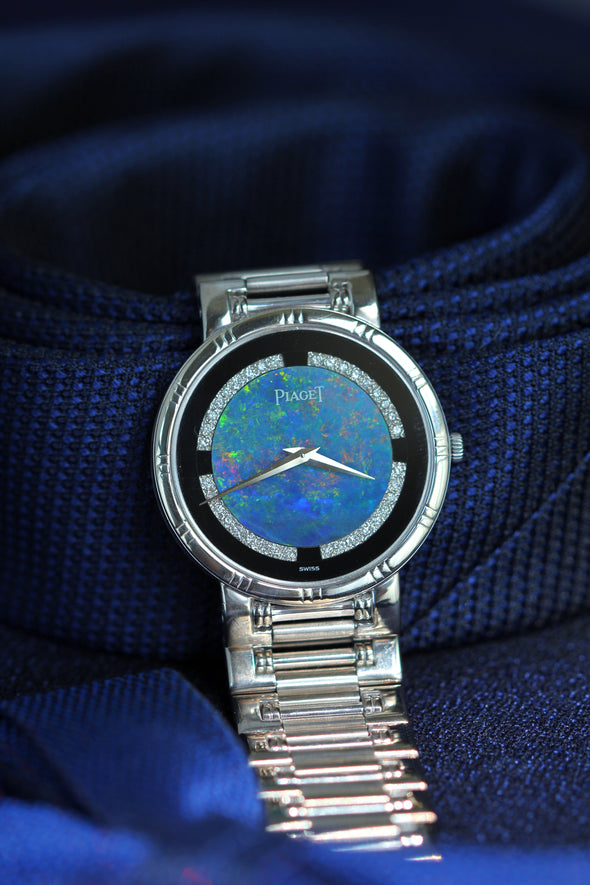 Piaget Opal & Onyx dial 18 Karat White Gold cocktail watch 1980S