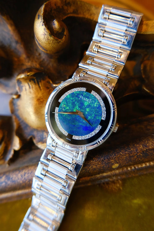 Piaget Opal & Onyx dial 18 Karat White Gold cocktail watch 1980S