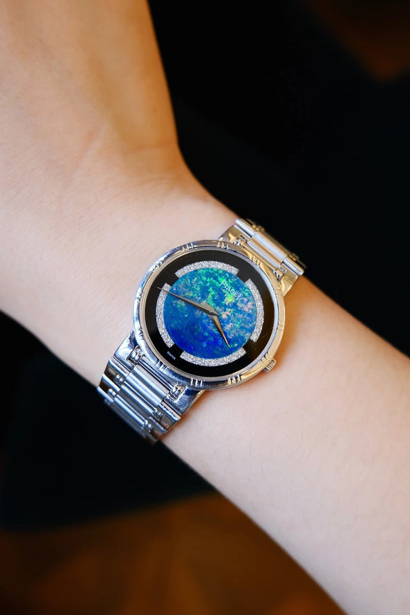 Piaget Opal & Onyx dial 18 Karat White Gold cocktail watch 1980S