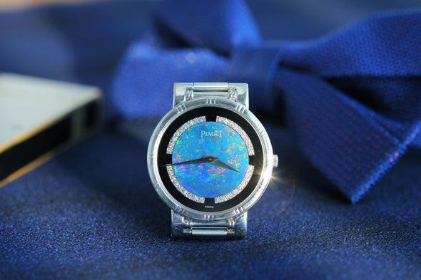 Piaget Opal & Onyx dial 18 Karat White Gold cocktail watch 1980S