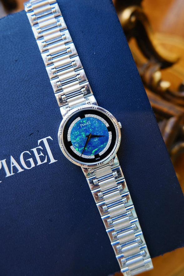 Piaget Opal & Onyx dial 18 Karat White Gold cocktail watch 1980S