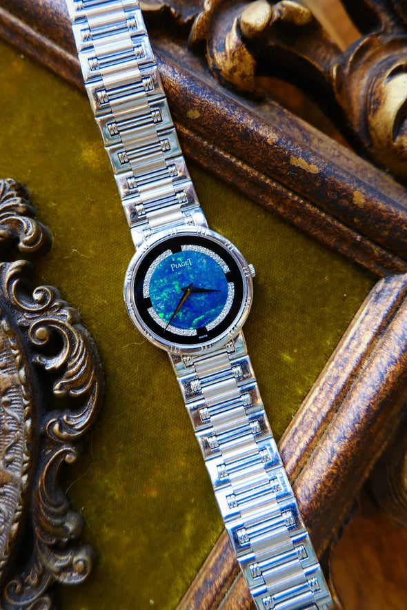 Piaget Opal & Onyx dial 18 Karat White Gold cocktail watch 1980S