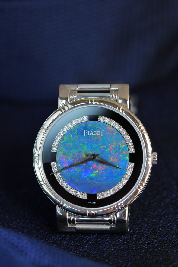 Piaget Opal & Onyx dial 18 Karat White Gold cocktail watch 1980S
