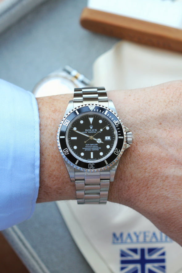 Rolex Sea-Dweller 4000 16600 watch