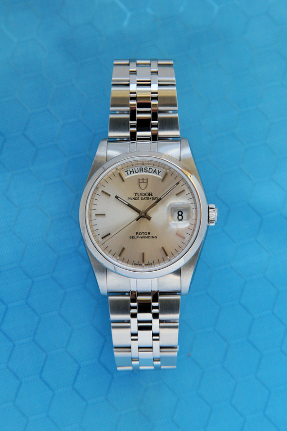 Tudor Prince Date-Day 76200 Silver Sunburst dial Watch Full-set