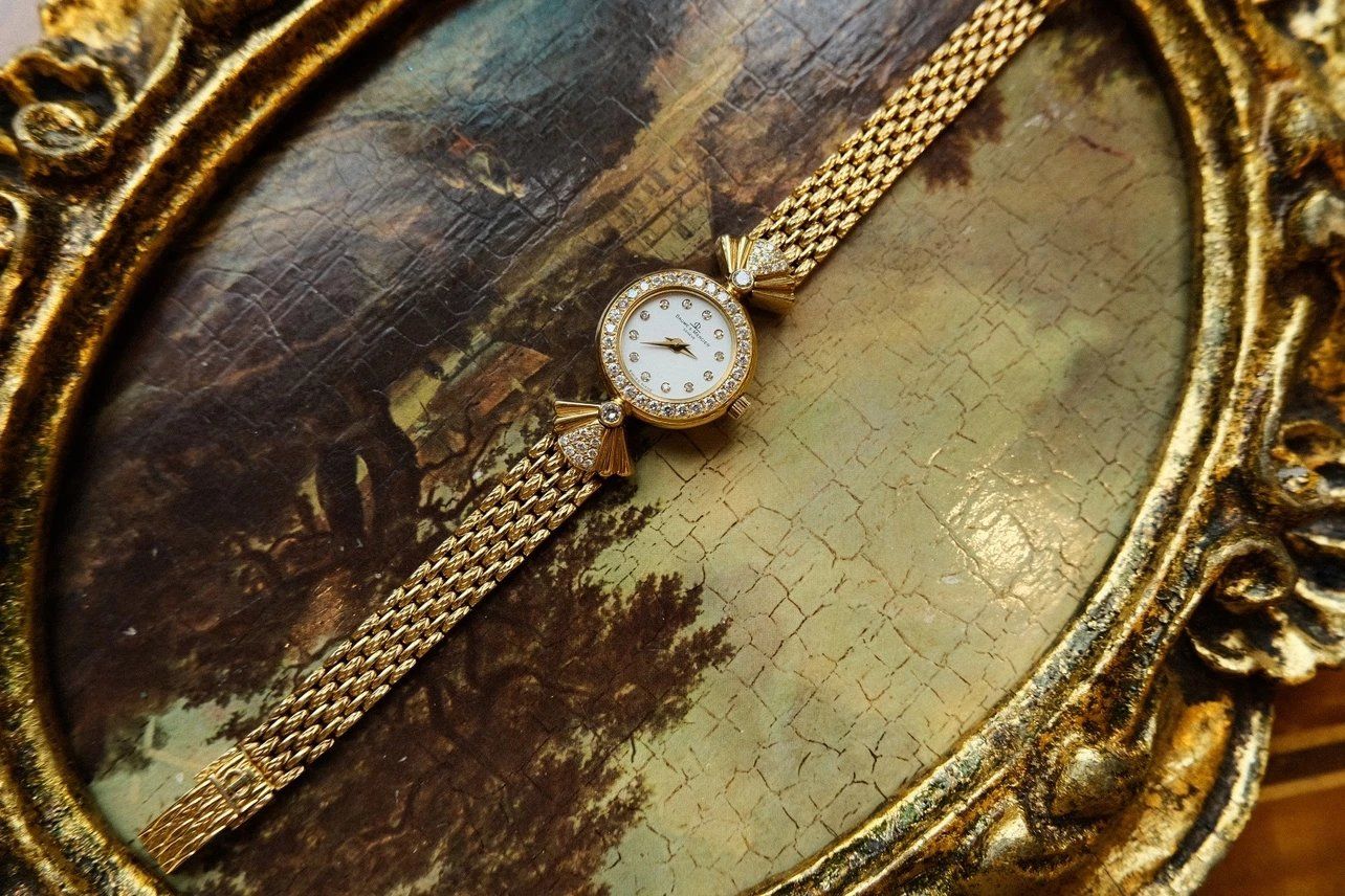 Baume Mercier 18 Karat Gold Diamond classic Ladies Watch