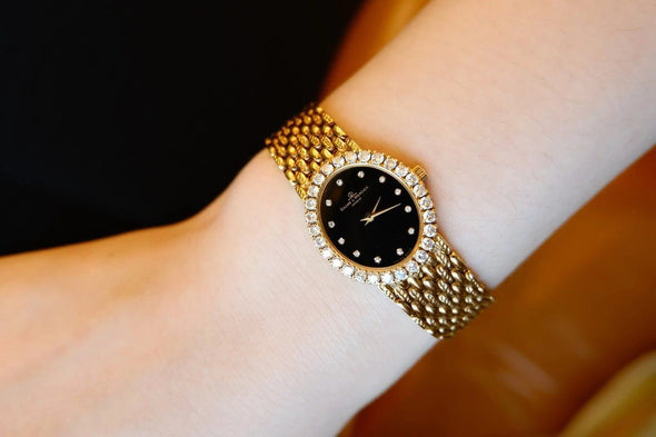 Baume & Mercier 18 Karat Gold Diamond classic Ladies Watch