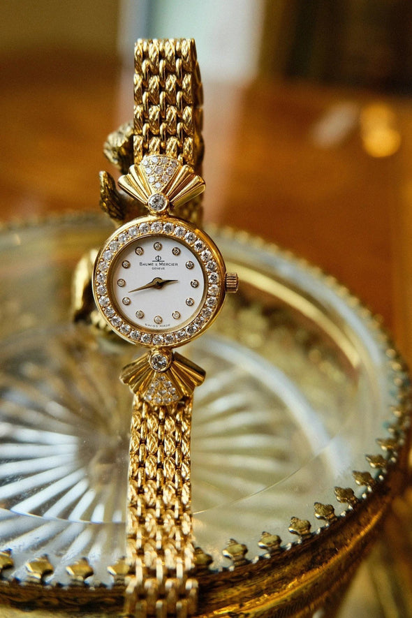 Baume & Mercier 18 Karat Gold Diamond classic Ladies Watch