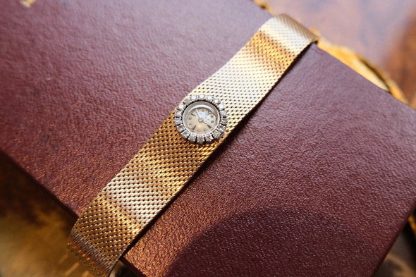 Jeager-LeCoultre 18 Karat Gold vintage ladies bracelet watch Circa 1950s