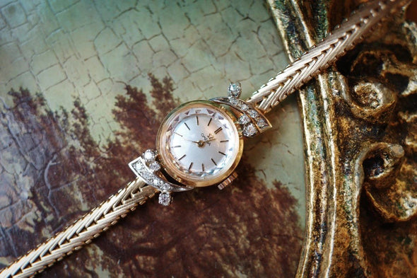 Omega 18 Karat Rose Gold vintage ladies dress watch Circa 1970s