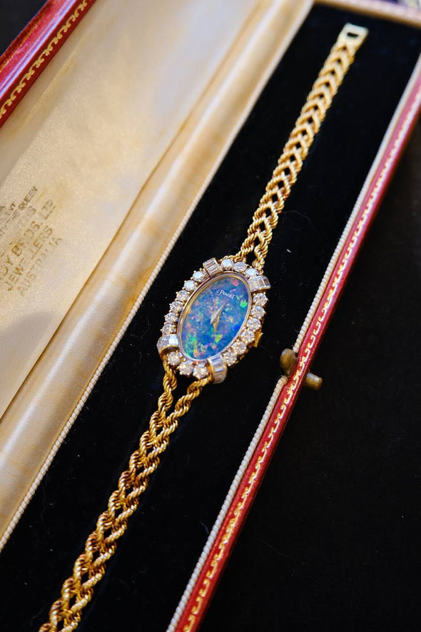Piaget Opal Diamonds 18 Karat Gold watch