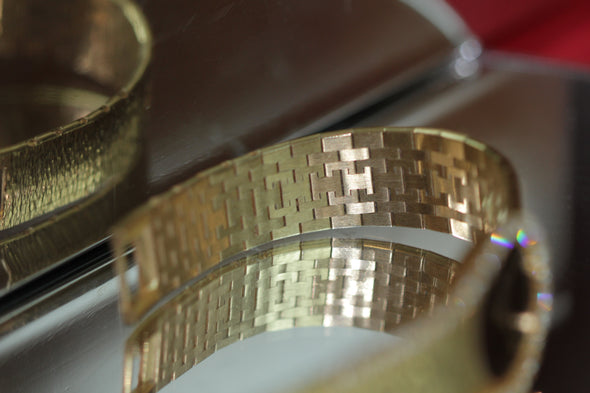 Piaget Yellow gold and diamond-set bracelet watch with onyx dial, Circa 1980