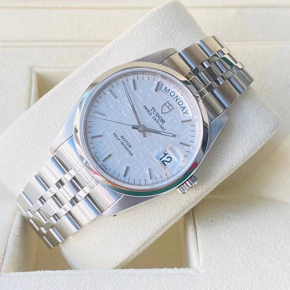 Tudor Prince Date-Day 76200 Linen dial watch