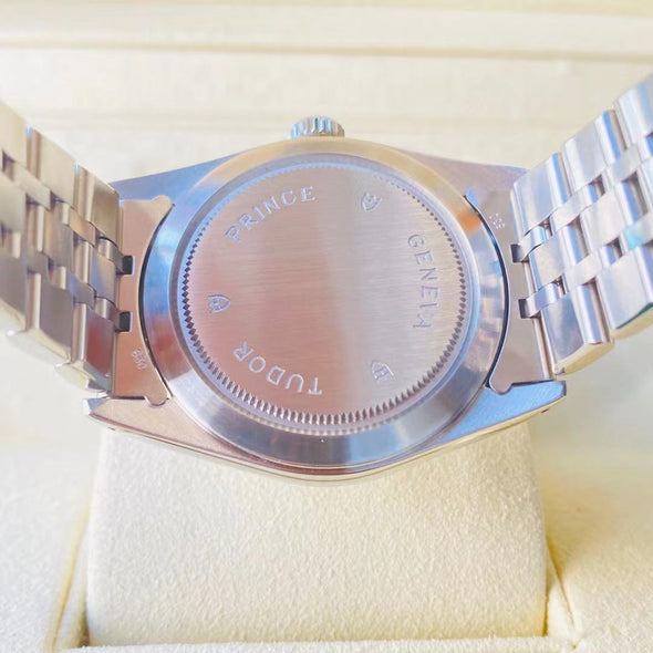 Tudor Prince Date-Day 76200 Linen dial watch