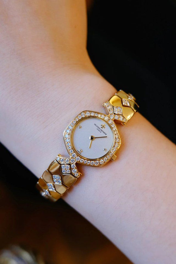 Vacheron Constantin 18K Gold classic ladies dress watch