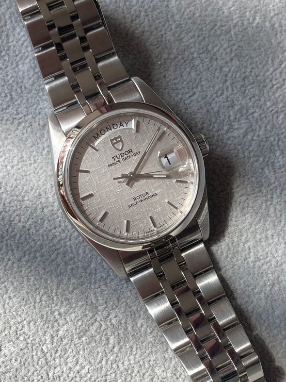 Tudor Prince Date-Day 76200 Linen dial watch